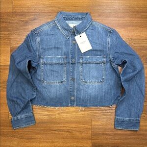 NWT HIDDEN Abbey Medium Wash Cropped Denim Shirt